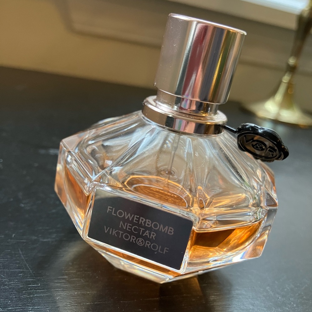 Flowerbomb Nectar Viktor & Rolf Perfume 🌸